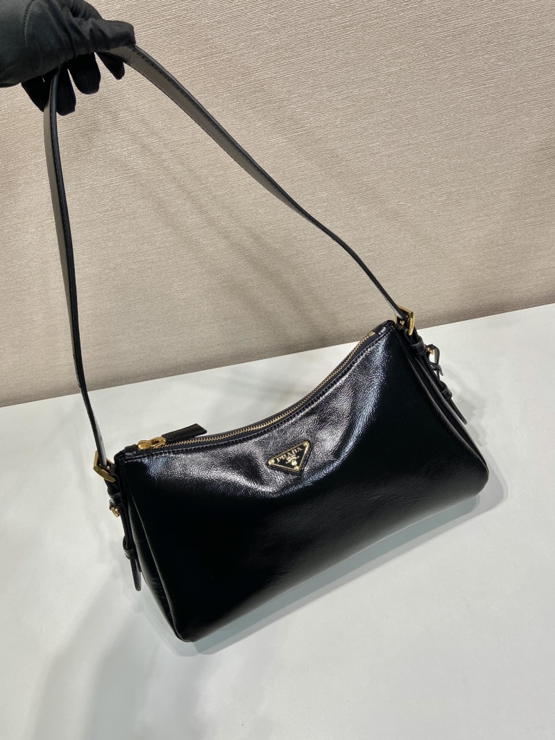 Pra*a hobo bags